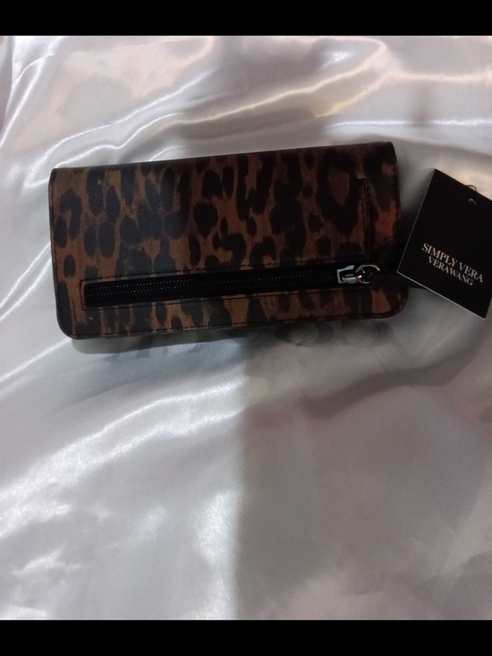 Simply Vera Vera Wang Handbags - Simply Vera Vera Wang Leopard Print Wallet NWT Faux Leather Snap Zip Clutch